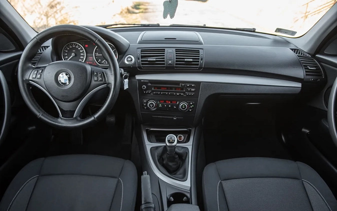BMW Seria 1 cena 19900 przebieg: 288000, rok produkcji 2010 z Radom małe 92